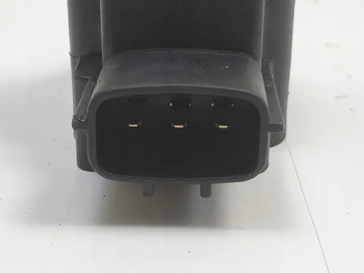 Mazda 2 1.3 16V CEWKA ZAPŁONOWA ZJ2018100