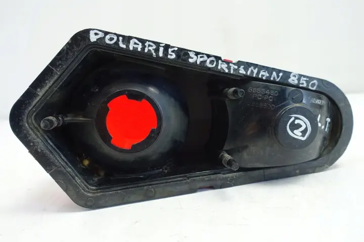 Polaris Sportsman 850 TYLNA LEWA LAMPA Stopu