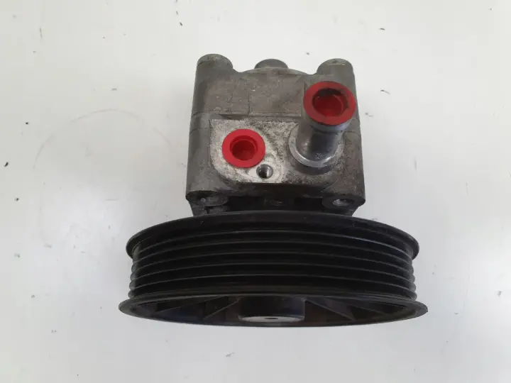 Volvo S60 I V70 II XC90 2.4 D5 POMPA WSPOMAGANIA 30741790