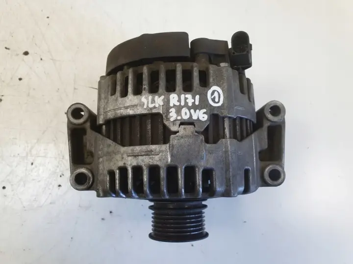 Mercedes SLK R171 3.0 V6 ALTERNATOR A0131545602 bosch