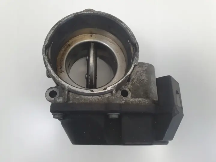 VW Passat B6 2.0 TDI PRZEPUSTNICA 03G128063G