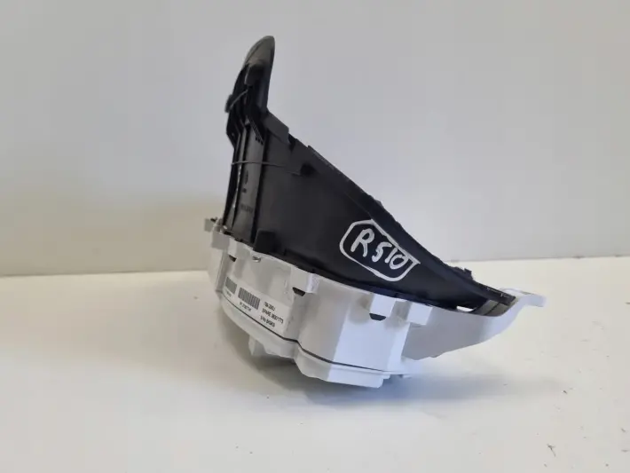 Volvo VOLVO S60 II V60 I Diesel LICZNIK ZEGARY Europa 31327747