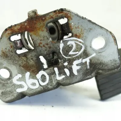 Volvo S60 V70 lift RYGIIEL PRZEDNIEJ MASKI oryg
