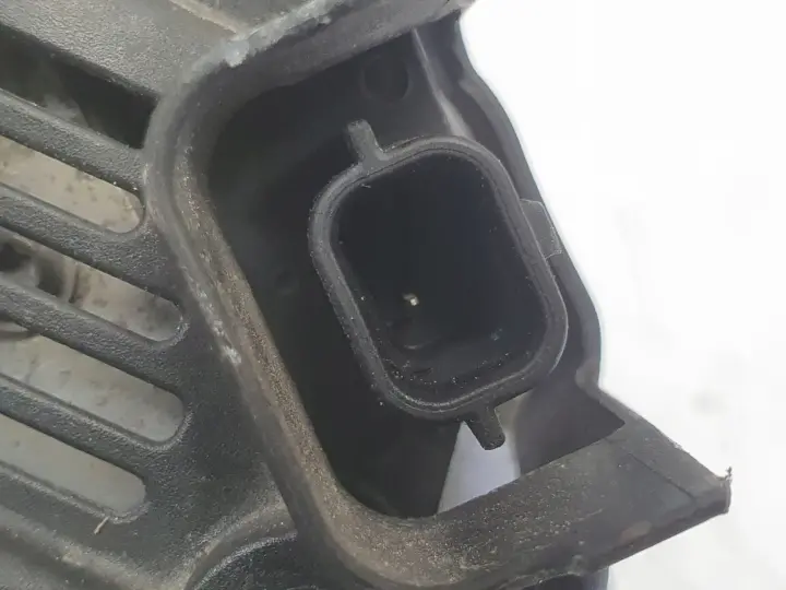 Dacia Duster II 1.0 TCe ALTERNATOR 231006677R valeo