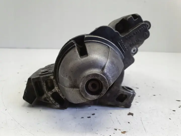 BMW X3 E83 2.0 D ROZRUSZNIK bosch 0001115069