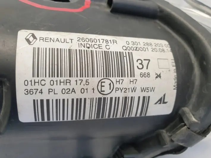 Renault Megane III LIFT PRZEDNIA LAMPA LEWA przód