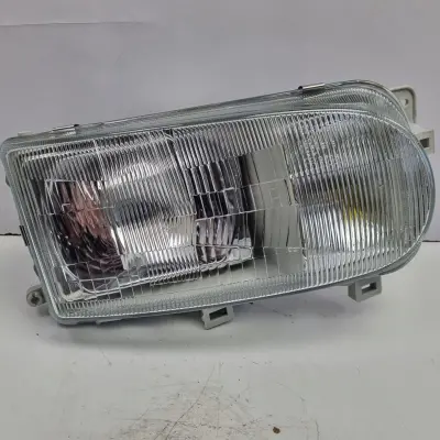 Nissan Serena 92-98r PRZEDNIA LAMPA PRAWA PRAWY PRZÓD nowa euro 215-1166R
