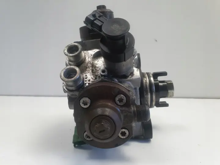 Volvo S60 II V60 2.0 D4 POMPA WTRYSKOWA paliwa 0445010681