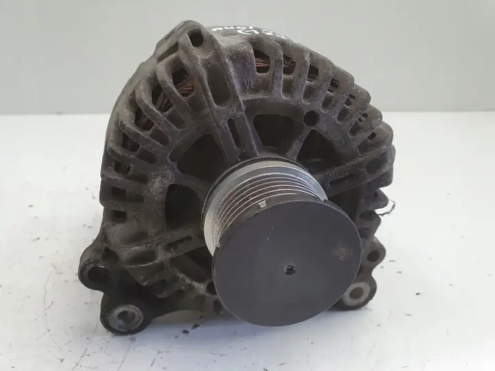 Audi A4 B8 2.0 TDI ALTERNATOR valeo 06F903023P 140A