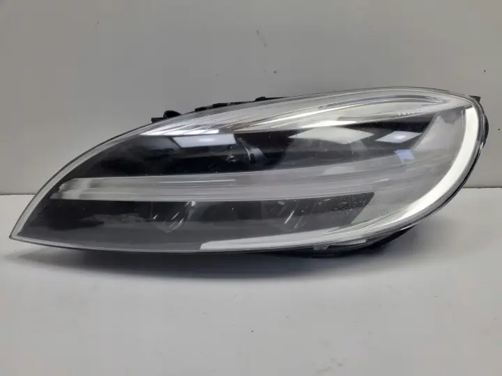 Volvo V40 LIFT PRZEDNIA LAMPA LEWA lewy przód FULL LED EUROPA 31677022