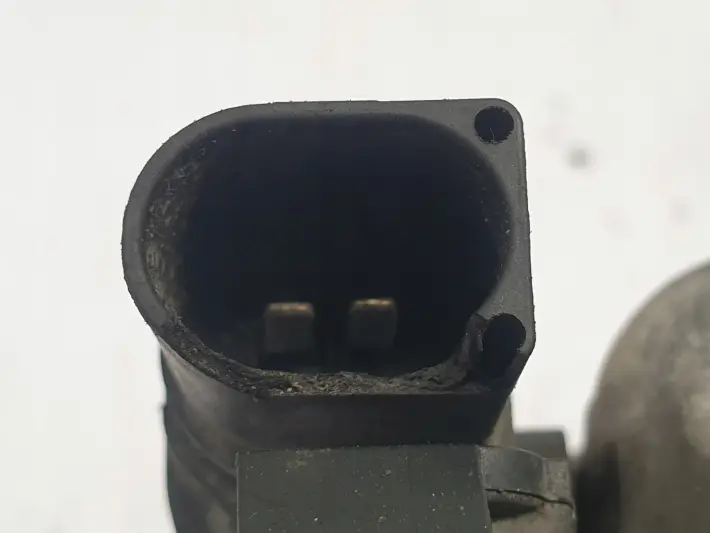 Volvo V70 III 2.0 D ALTERNATOR bosch