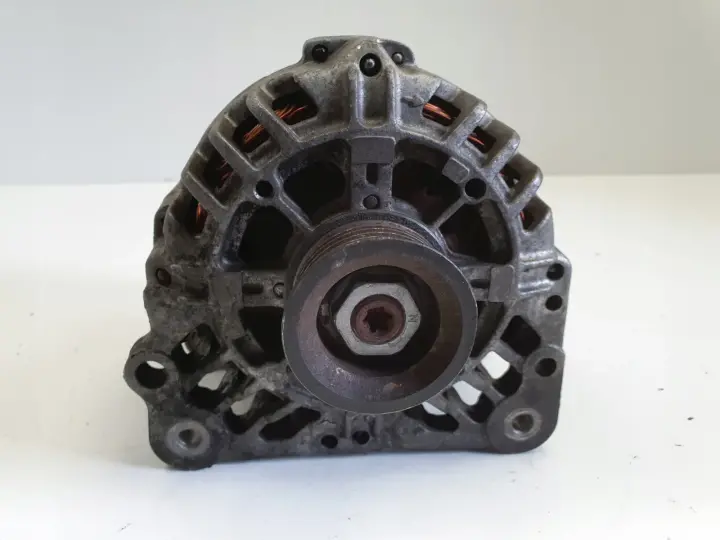 Skoda Fabia I VW Polo IV 1.2 12V ALTERNATOR valeo 03D903025J
