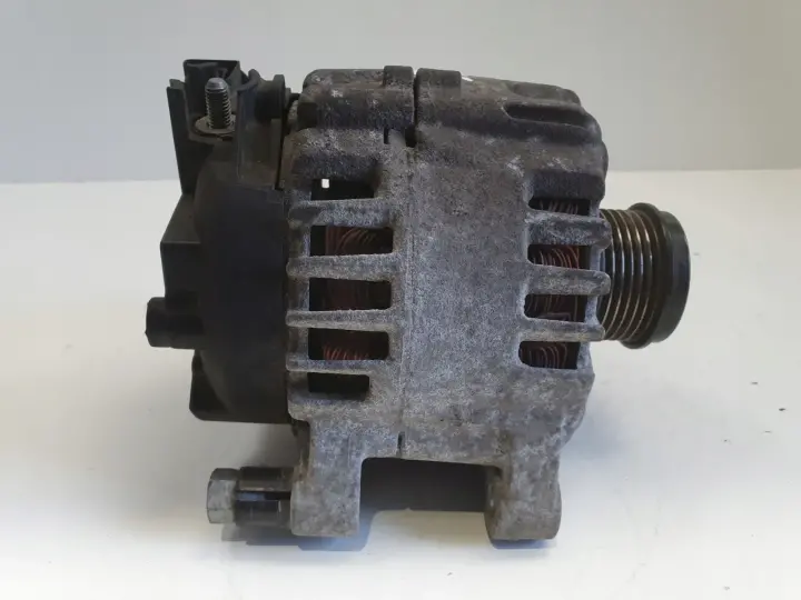 Ford Focus III MK3 2.0 TDCI ALTERNATOR AG9T-10300-AA