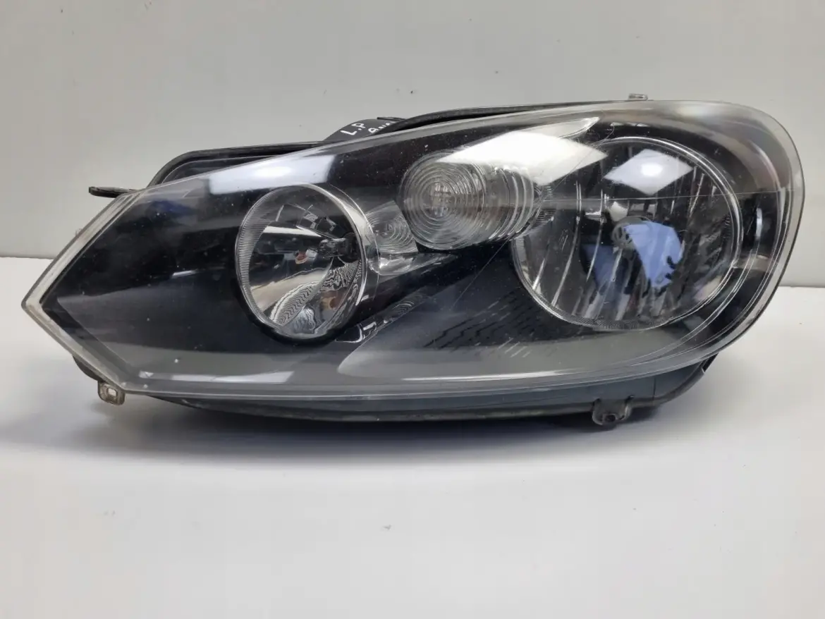 VW Golf VI PRZEDNIA LAMPA LEWA LEWY PRZÓD anglik 5K2941005H 1LG009901-03