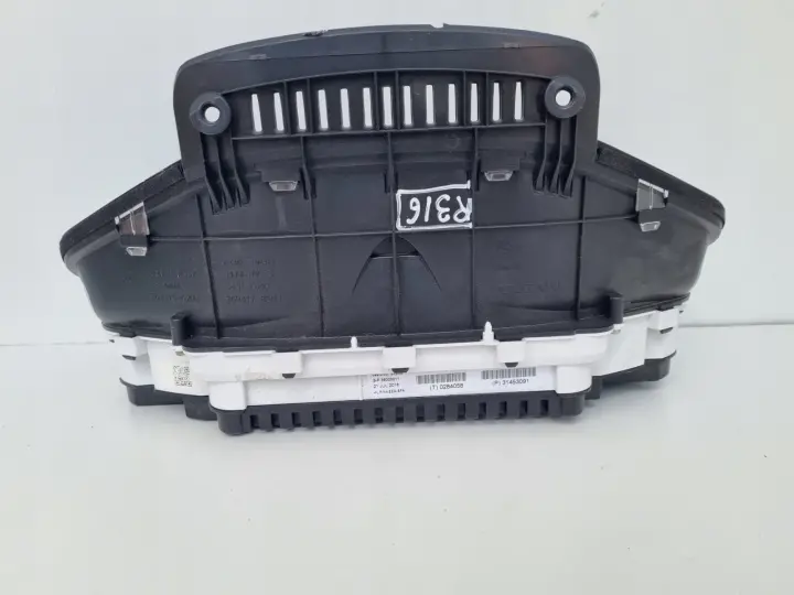 Volvo XC60 I LIFT diesel LICZNIK ZEGARY TFT Europa 31453091