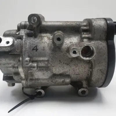 Toyota C-HR 1.8 Hybrid SPRĘŻARKA KLIMATYZACJI pompa 042400-1201