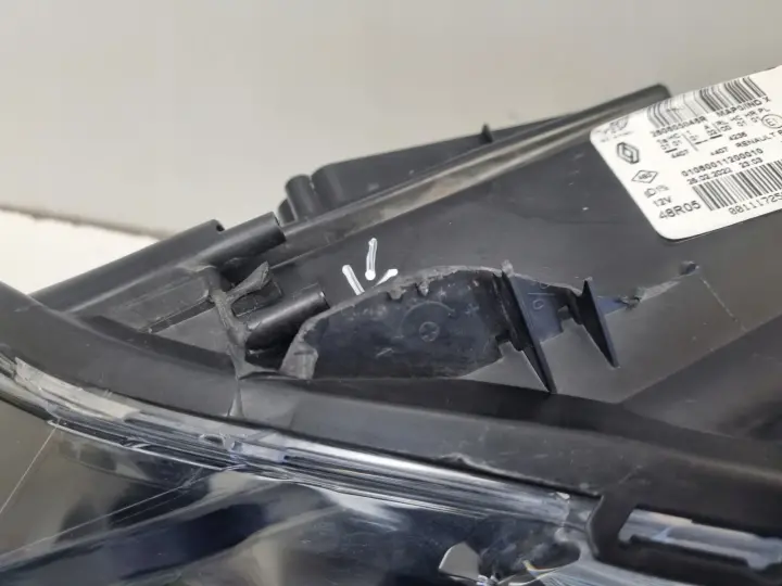 Renault Clio IV LIFT PRZEDNIA LAMPA LEWA lewy przód FULL LED EUR 260605046R