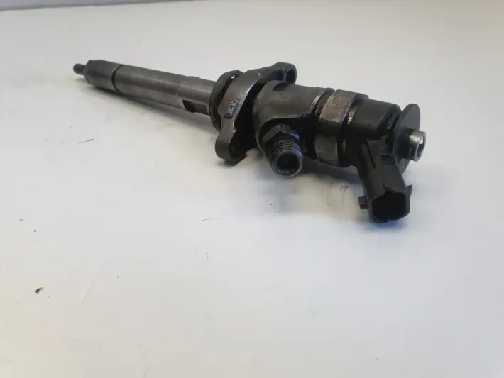 Ford Focus MK2 II 1.6 TDCI WTRYSKIWACZ wtrysk 0445110353