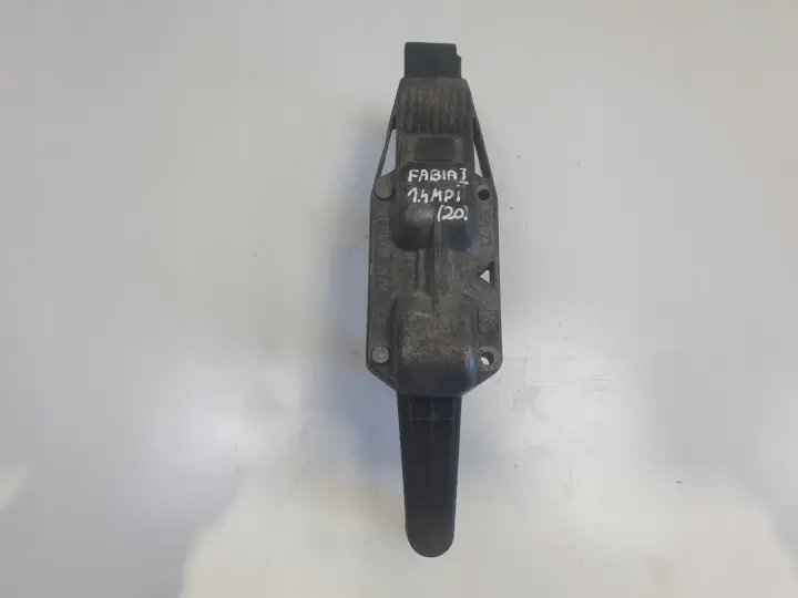 Skoda Fabia I 1.4 MPI CEWKA ZAPŁONOWA 047905104B
