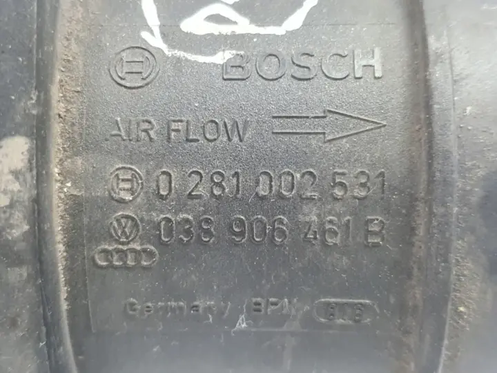 VW Golf V 1.9 TDI PRZEPŁYWOMIERZ POWIETRZA 0281002531 038906461B