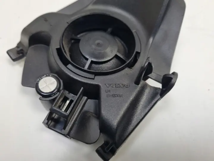 Volvo S60 I XC70 V70 II LEWY TYLNY GŁOŚNIK Wysokotonowy 8633992