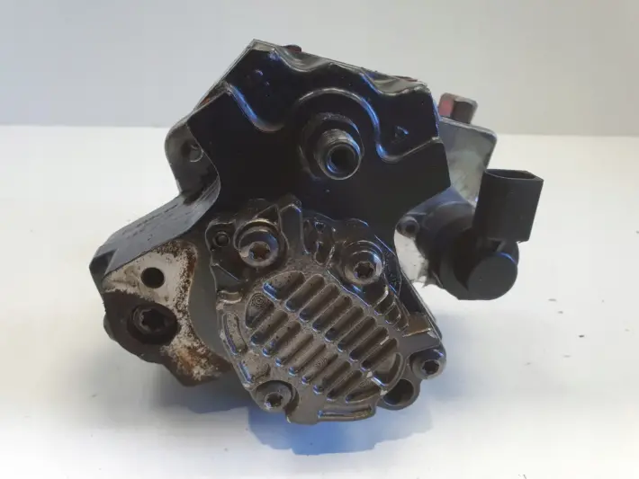 Audi A6 C6 2.7 TDI POMPA WTRYSKOWA paliwa 0445010090