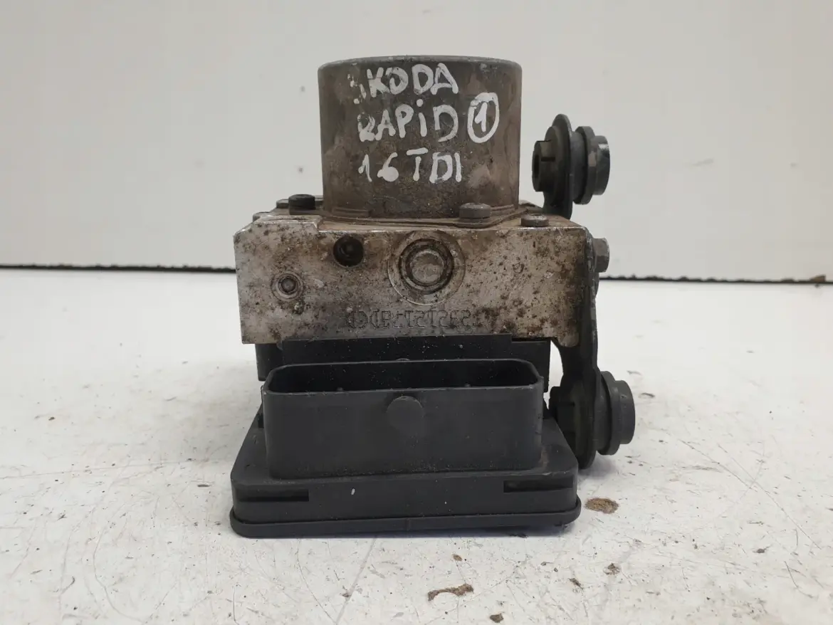 Skoda Rapid POMPA ABS Sterownik 6R0614517BD