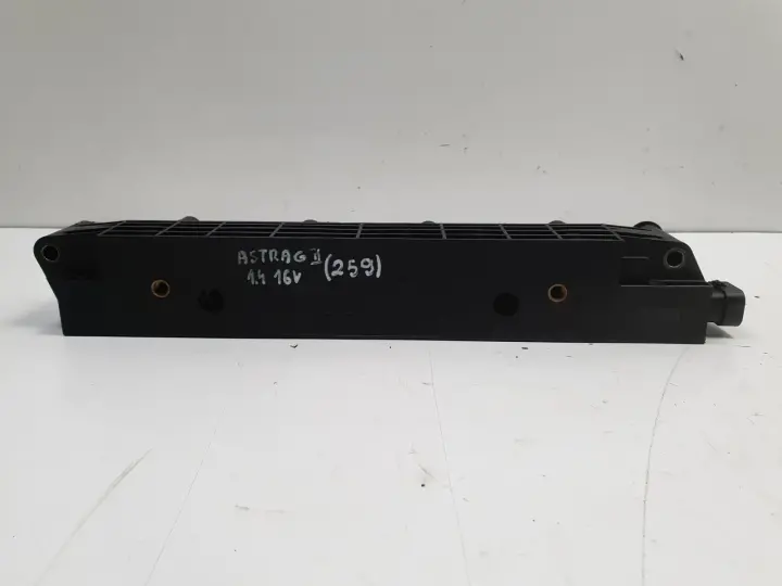 Opel Astra II G 1.4 1.6 16V CEWKA ZAPŁONOWA 0040100259 beru