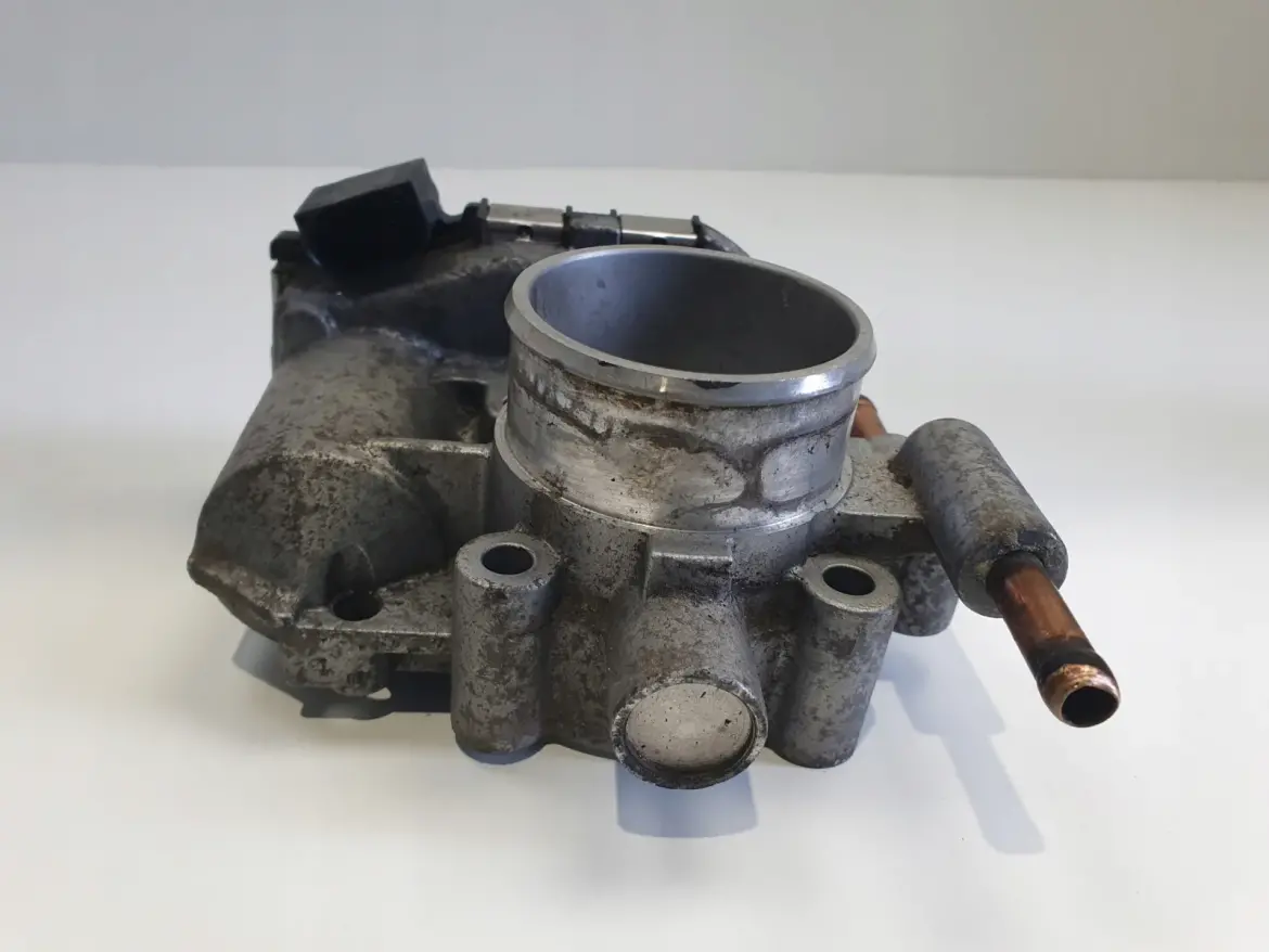 Opel Corsa D 1.2 1.4 16V PRZEPUSTNICA 0280750133 24420536