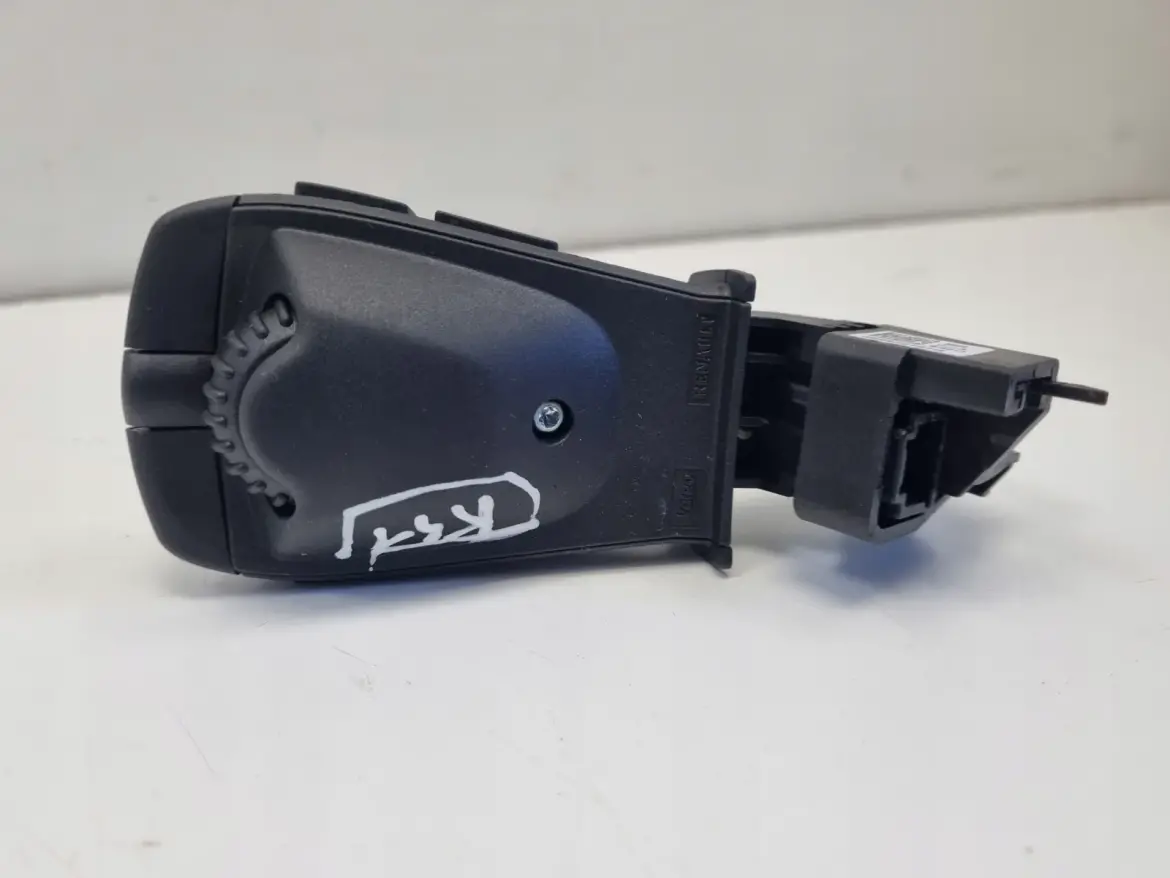 Dacia Duster II Sandero MANETKA RADIA Przełącznik 255522187R