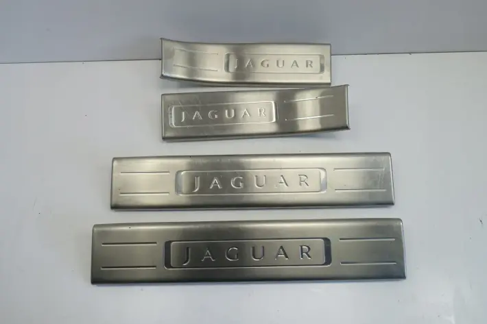 Jaguar XJ X351 LISTWY PROGOWE nakładki OZDOBNE