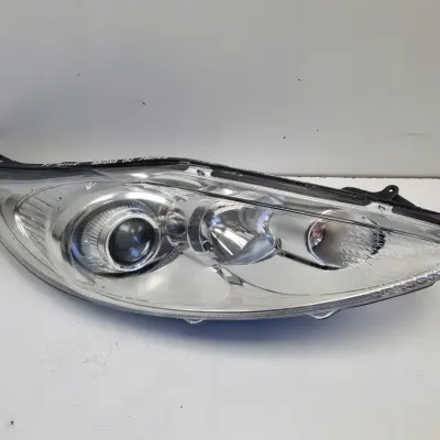 Ford Fiesta MK7 08-17r PRZEDNIA LAMPA PRAWA PRAWY PRZÓD