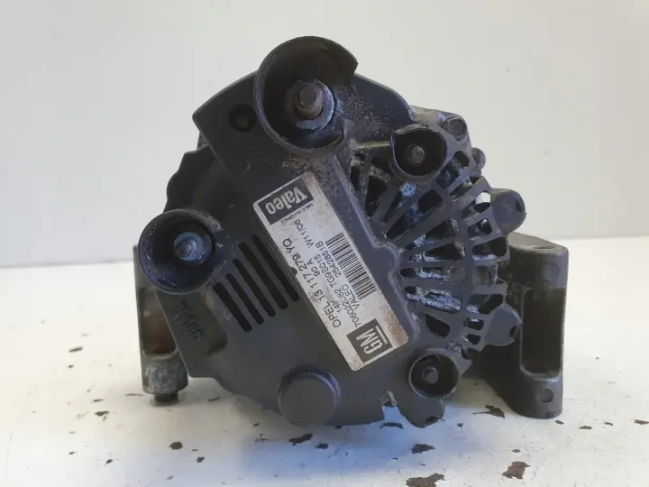 Opel Corsa C 1.3 CDTI ALTERNATOR 13117279YQ 706022082 90A