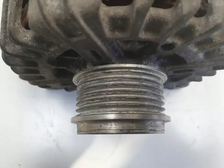 Audi A6 C7 3.0 TDI V6 ALTERNATOR 059903018T 180A valeo