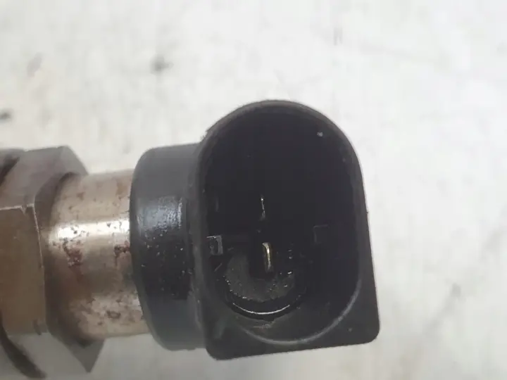 Nissan Qashqai 1.5 DCI WTRYSKIWACZ wtrysk H8200294788