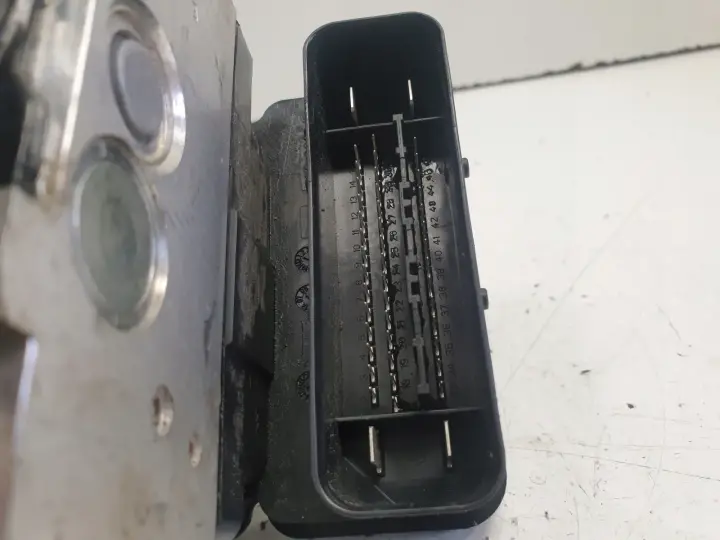 Volvo V70 III S80 II POMPA ABS hamulcowa 30681619
