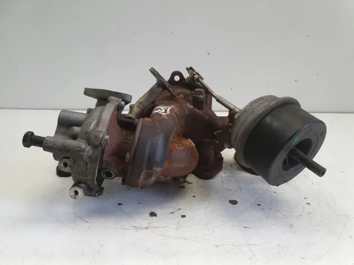 Volvo V60 II 2.0 D4 TURBOSPRĘŻARKA turbo 32240493 32240494