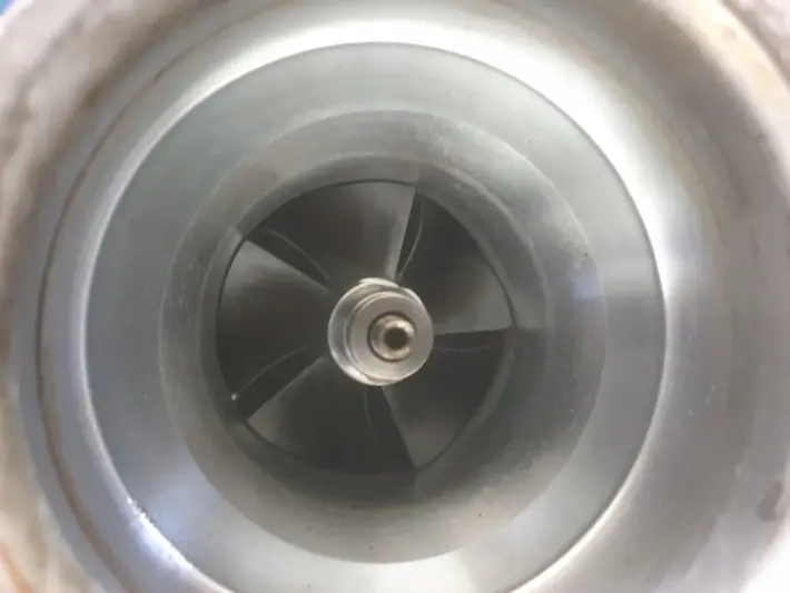 Volvo V60 XC60 S80 2.4 D5 TURBOSPRĘŻARKA turbo 36002757 36002640 31293086