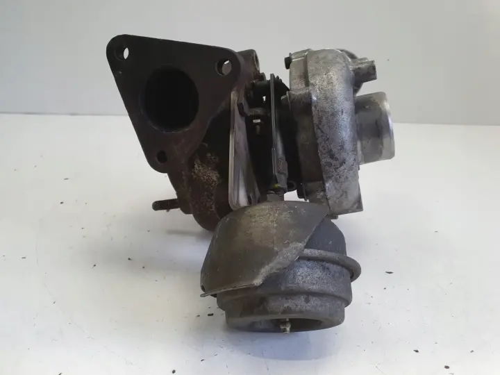 Audi A4 B5 1.9 TDI TURBOSPRĘŻARKA turbo 028145702H
