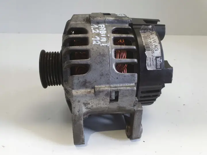 Skoda Fabia I VW Polo IV 1.2 12V ALTERNATOR valeo 03D903025J