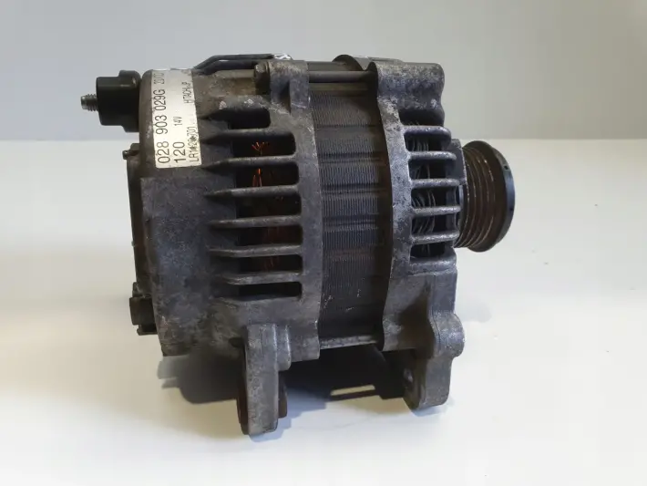 Audi TT 1.8 T ALTERNATOR 028903029G