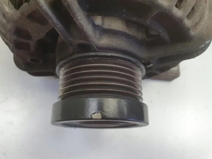 Volvo S60 V70 II 2.4 i ALTERNATOR BOSCH