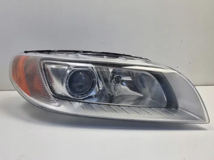 Volvo S80 II V70 III 06-16r PRZEDNIA LAMPA PRAWA PRAWY PRZÓD skręt 31283916