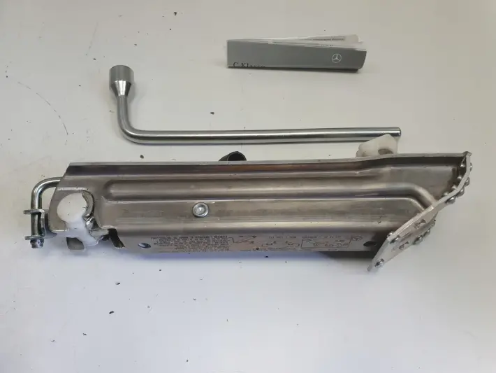 Mercedes W212 W204 W207 ZESTAW ZMIANY KOŁA wypełnienie lewarek A2128980914