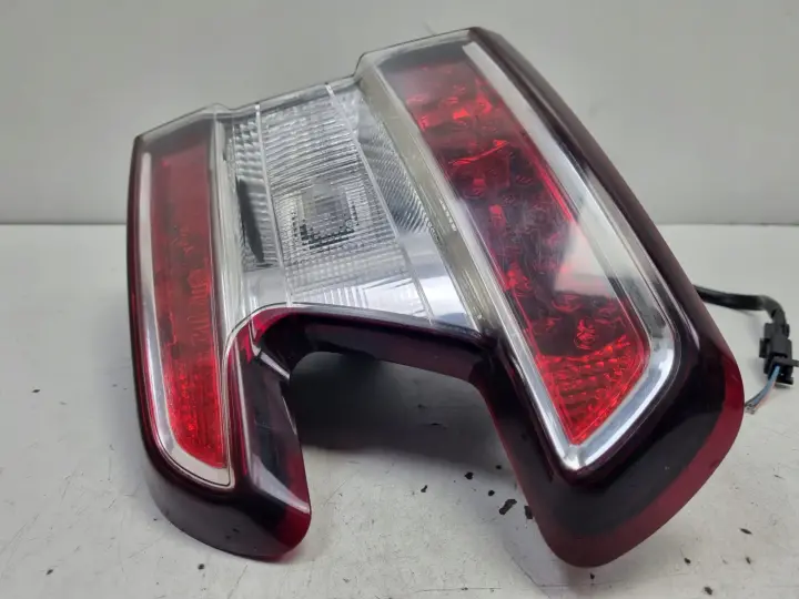 Renault Megane III kombi TYLNA LAMPA PRAWA prawy tył W KLAPE 265500027R