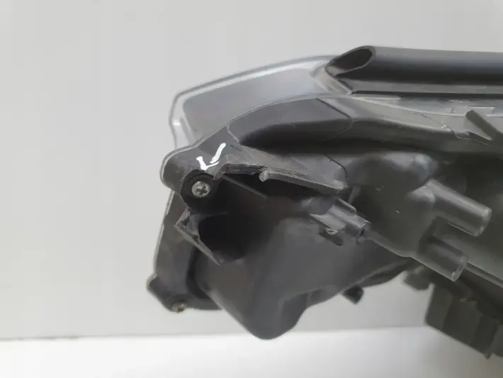 Toyota CHR C-HR PRZEDNIA LAMPA PRAWA prawy przód FULL LED 81110-F4071-00