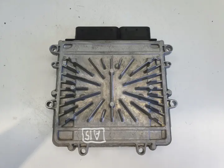 Volvo V40 II 2.0 D3 STEROWNIK SILNIKA komputer 31336983 0281018414