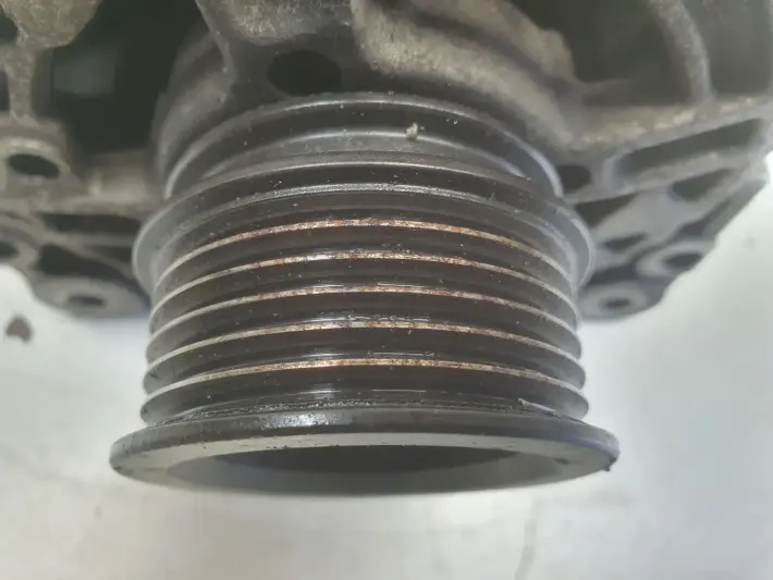 VW Bora 1.9 TDI ALTERNATOR bosch 06F903023F 140A