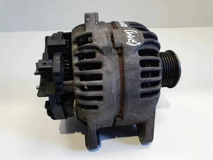 Nissan Qashqai 1.5 DCI ALTERNATOR bosch 0124525140 8200728292-C 150A