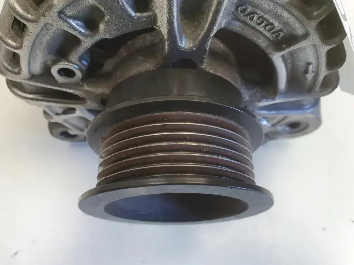 Volvo V90 II 2.0 D3 ALTERNATOR 30659580